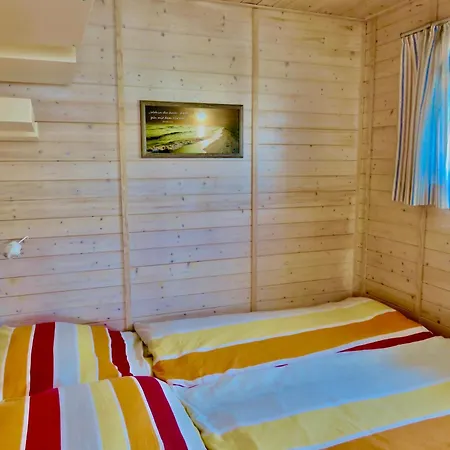 Hausboot Lilla Lina Botel *
