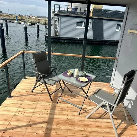 Hausboot Lilla Lina *
