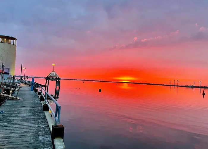 Hausboot Lilla Lina Πλωτό κατάλυμα